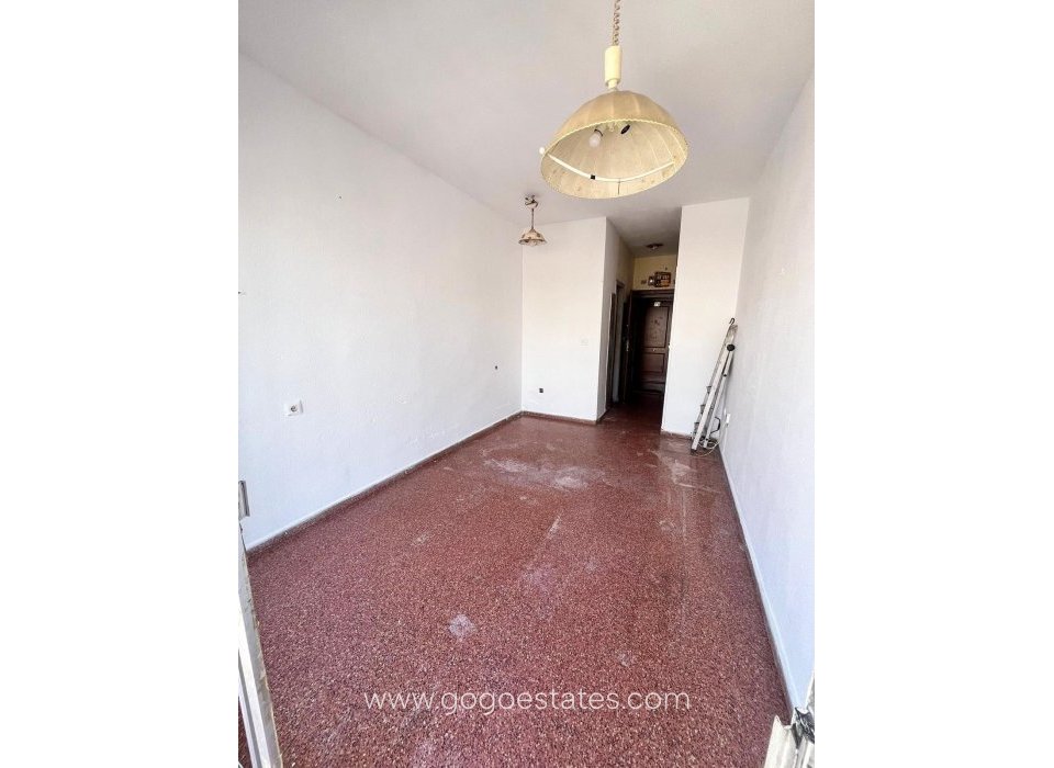 Wiederverkauf - Apartment - Studio im mittleren Stock - Torrevieja - Playa de los Locos