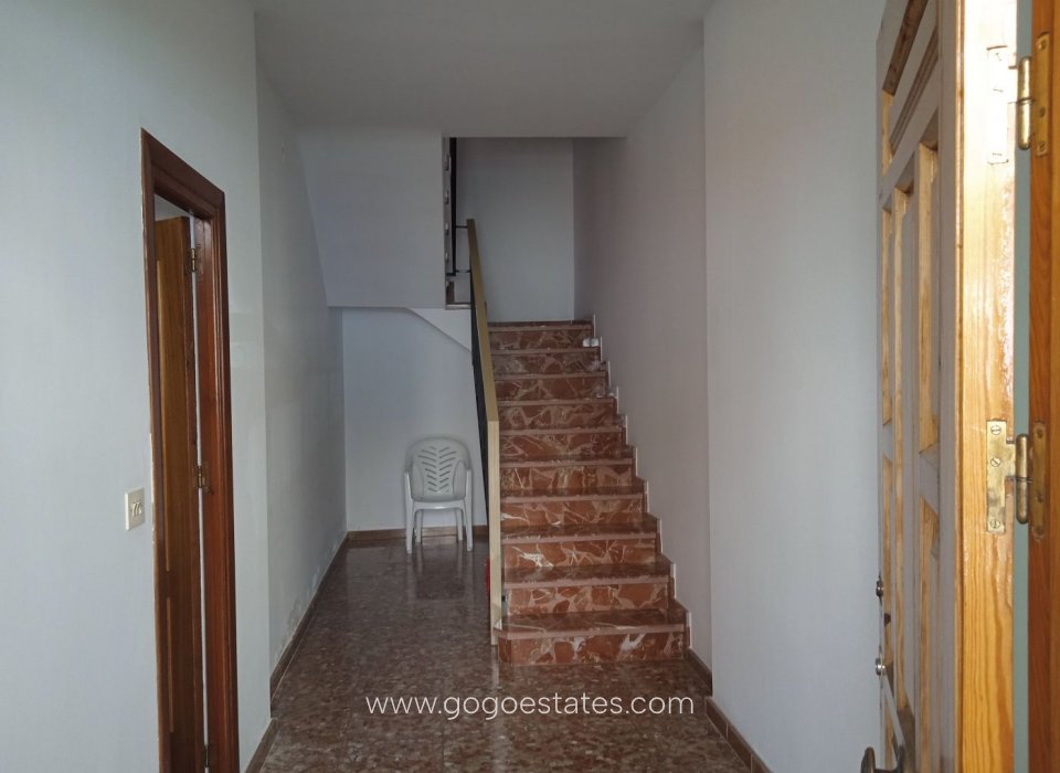 Wiederverkauf - Doppelhaushälfte - Baza