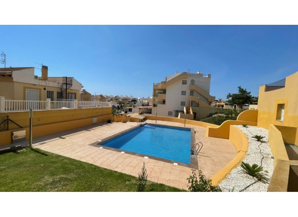 Wiederverkauf - Einzelhandelseinheit - San Juan de los Terreros - San Juan De Los Terreros