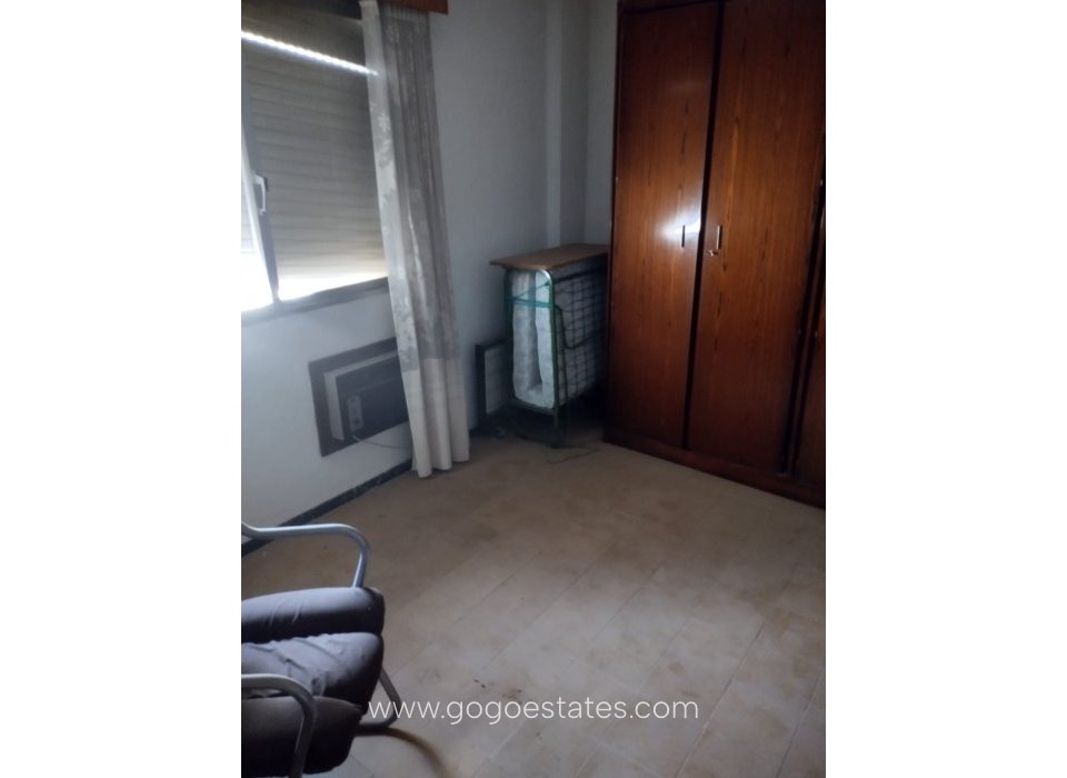 Wiederverkauf - Gewerbe - Apartmentanlage - Torrevieja - Torrevieja Centro