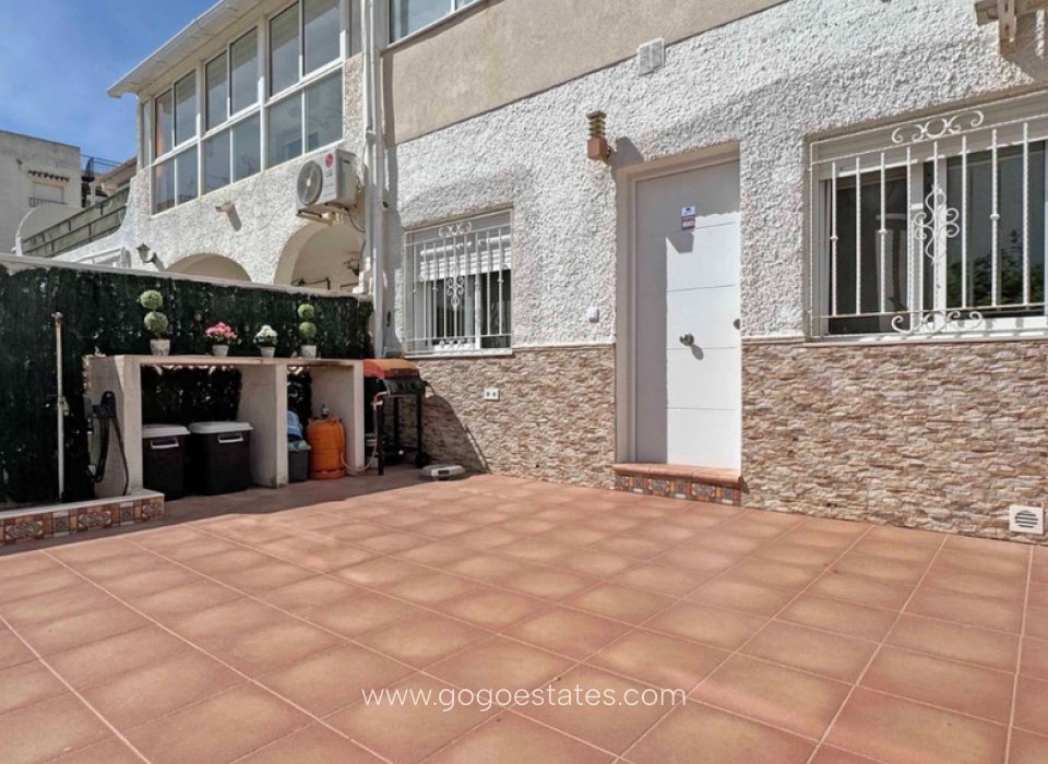 Wiederverkauf - Haus - Bungalow - Torrevieja - Torrevieja Centro