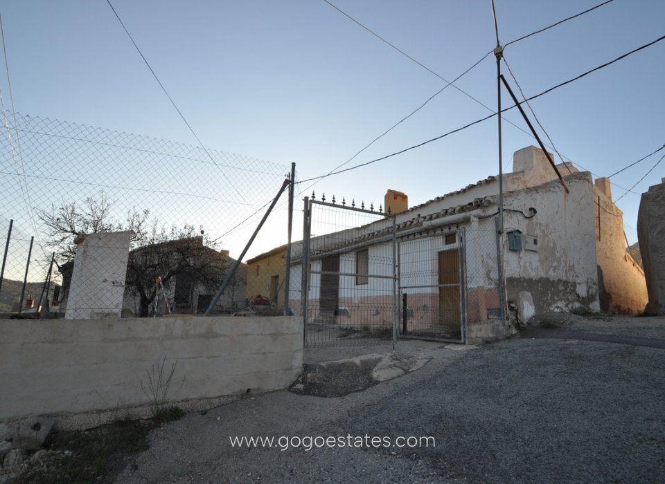 Wiederverkauf - Haus - Finca - Cortijo - Fortuna - Fortuna Centro