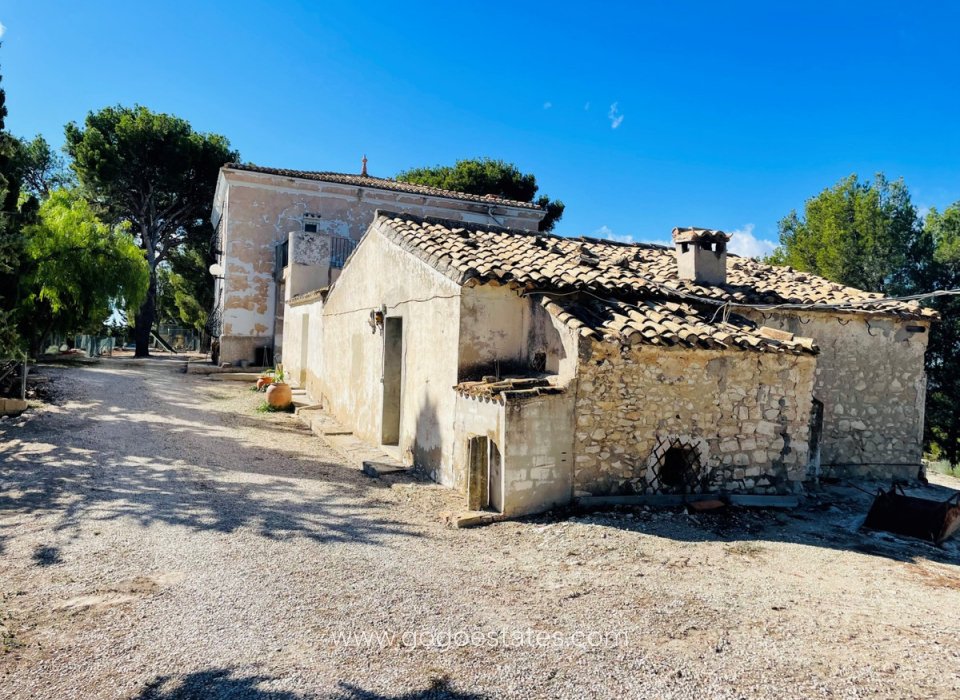 Wiederverkauf - Haus - Finca - Cortijo - Jijona - Jijona Centro