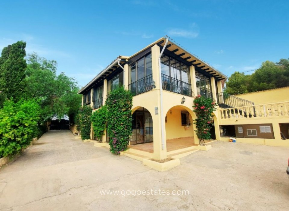 Wiederverkauf - Haus - Freistehende Villa - Altea - Altea Centro