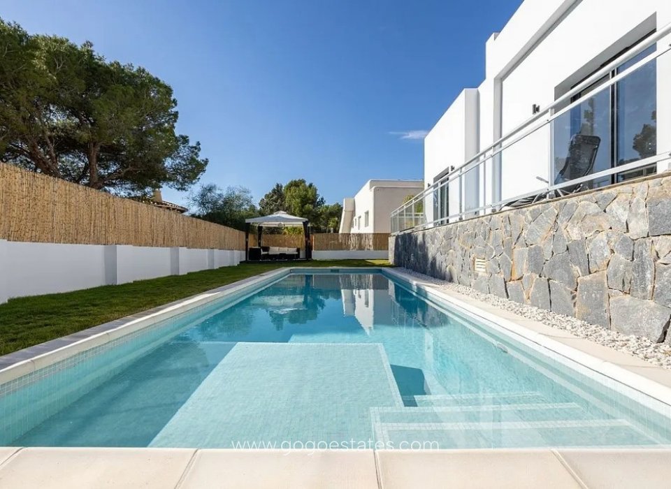 Wiederverkauf - Haus - Freistehende Villa - Altea - Altea Centro