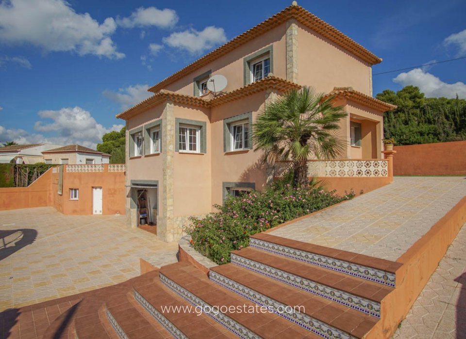 Wiederverkauf - Haus - Freistehende Villa - Calpe - Calpe Centro