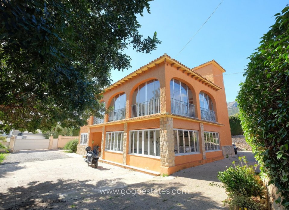 Wiederverkauf - Haus - Freistehende Villa - Calpe - Calpe Centro