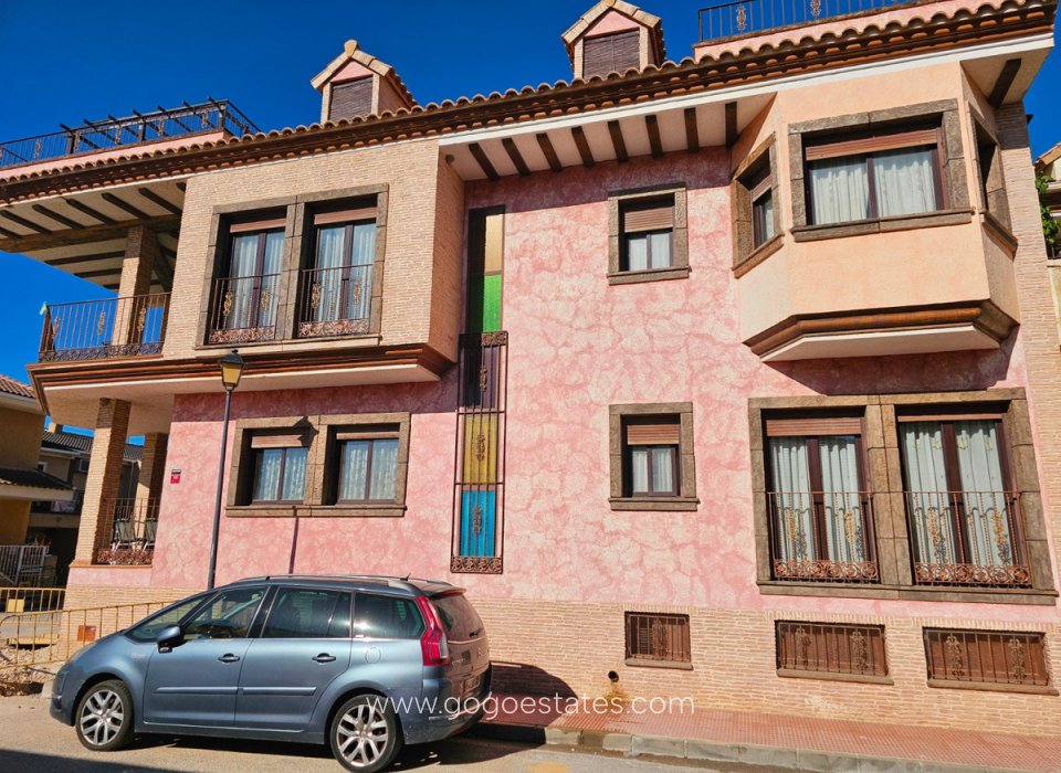 Wiederverkauf - Haus - Freistehende Villa - Daya Nueva - Daya Nueva Centro