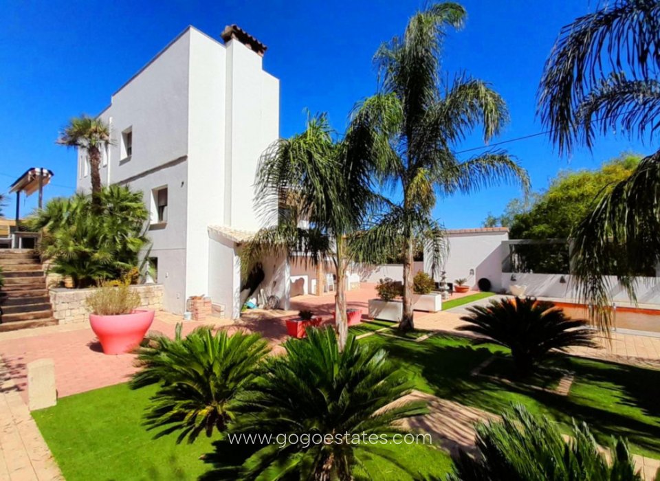 Wiederverkauf - Haus - Freistehende Villa - Dénia - Denia Centro