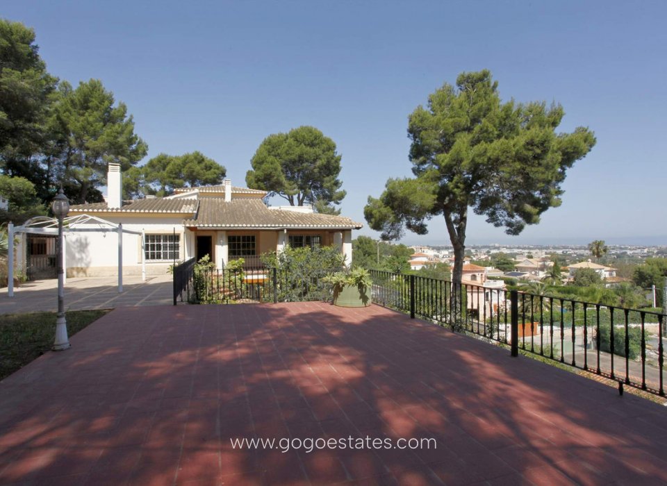 Wiederverkauf - Haus - Freistehende Villa - Dénia - Denia Centro