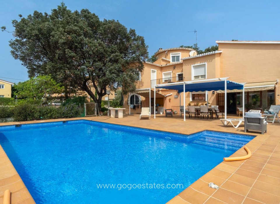 Wiederverkauf - Haus - Freistehende Villa - Dénia - Denia Centro