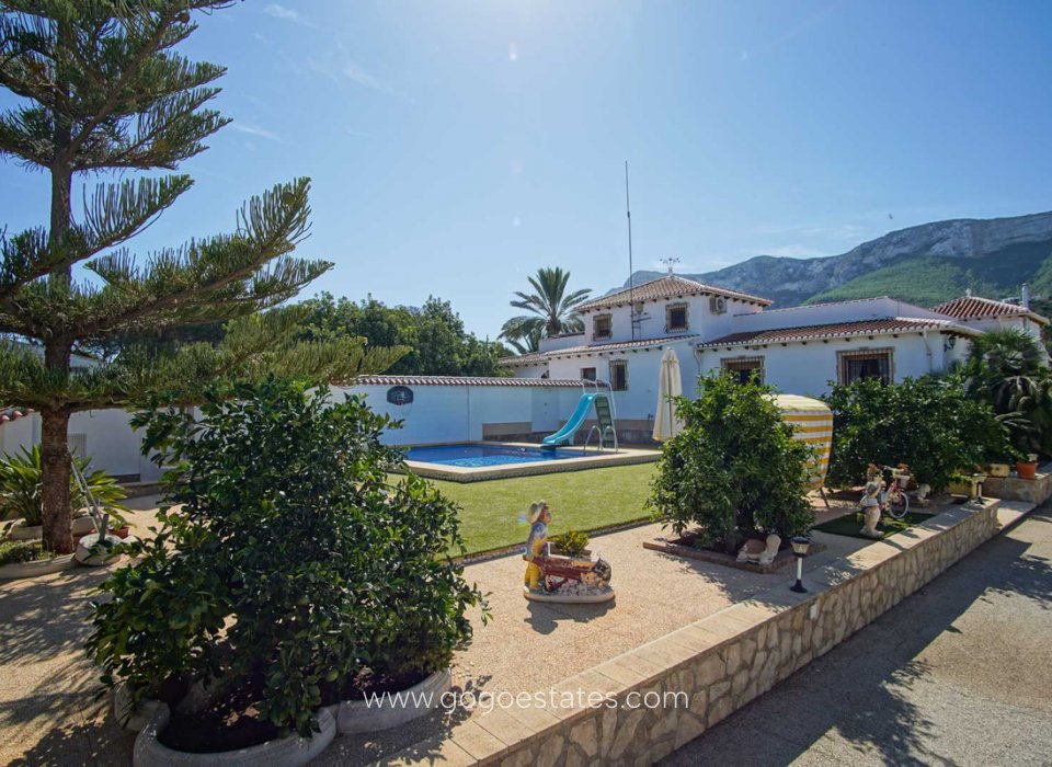 Wiederverkauf - Haus - Freistehende Villa - Dénia - Denia Centro