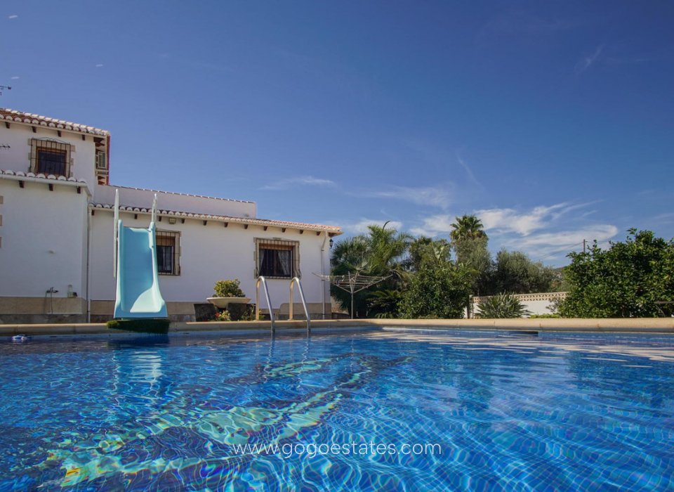 Wiederverkauf - Haus - Freistehende Villa - Dénia - Denia Centro