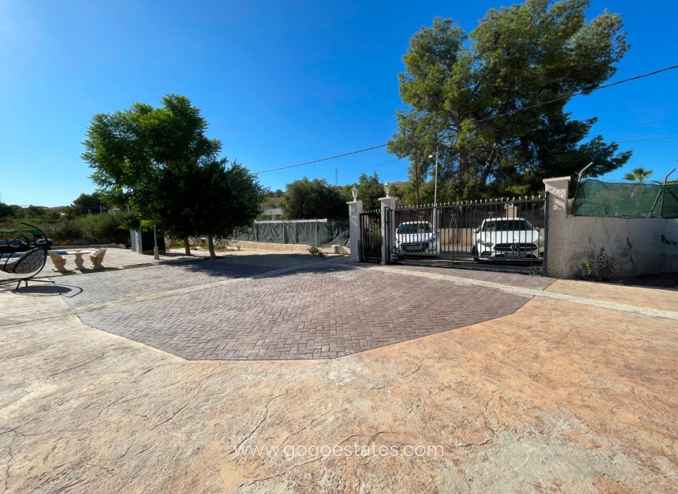 Wiederverkauf - Haus - Freistehende Villa - Elche - Elche Centro