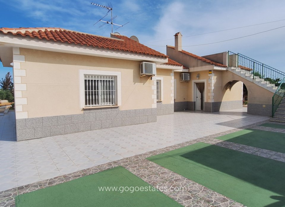 Wiederverkauf - Haus - Freistehende Villa - Elche - Elche Centro