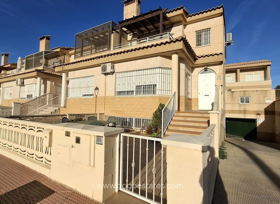 Wiederverkauf - Haus - Freistehende Villa - Huércal-Overa