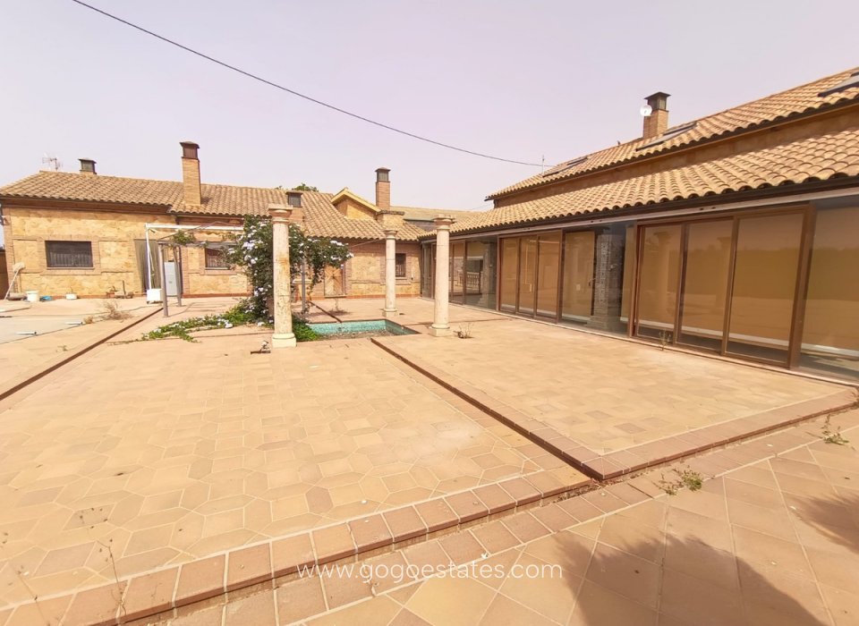 Wiederverkauf - Haus - Freistehende Villa - Lorca - Lorca Centro