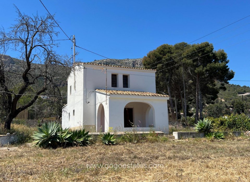 Wiederverkauf - Haus - Freistehende Villa - Novelda - Estación