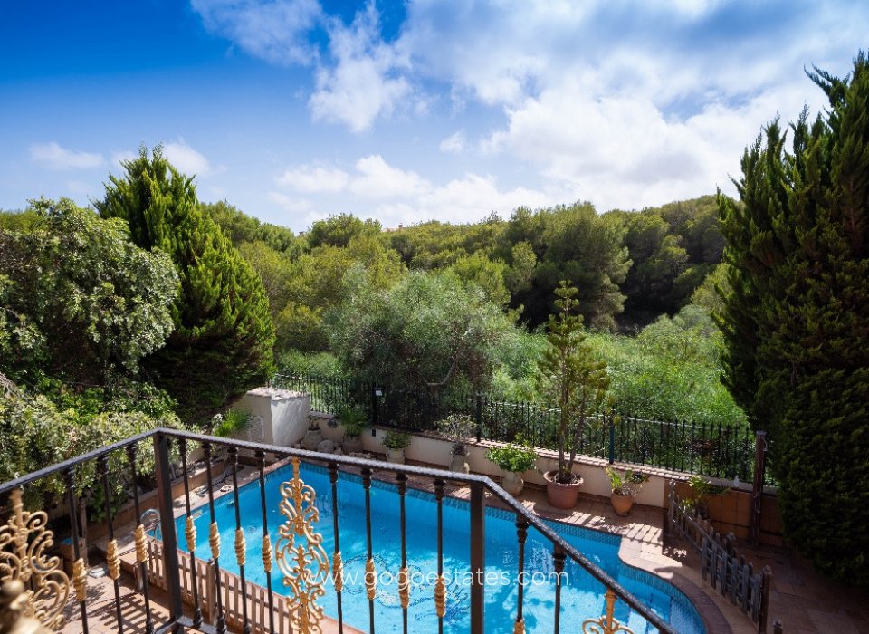 Wiederverkauf - Haus - Freistehende Villa - Orihuela - Campoamor