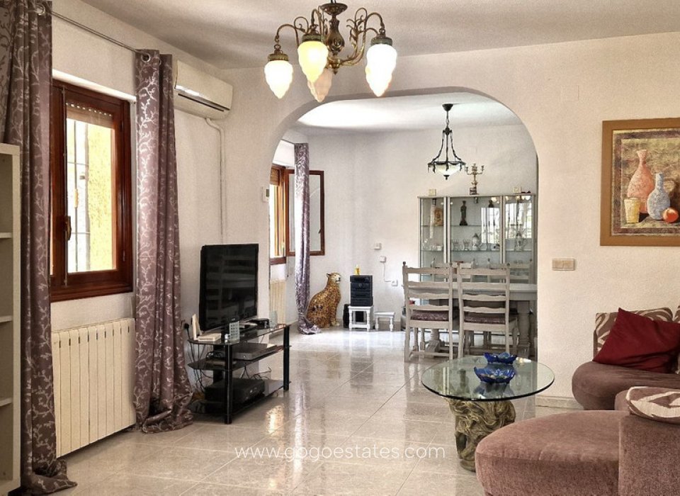 Wiederverkauf - Haus - Freistehende Villa - Orihuela - Orihuela Centro