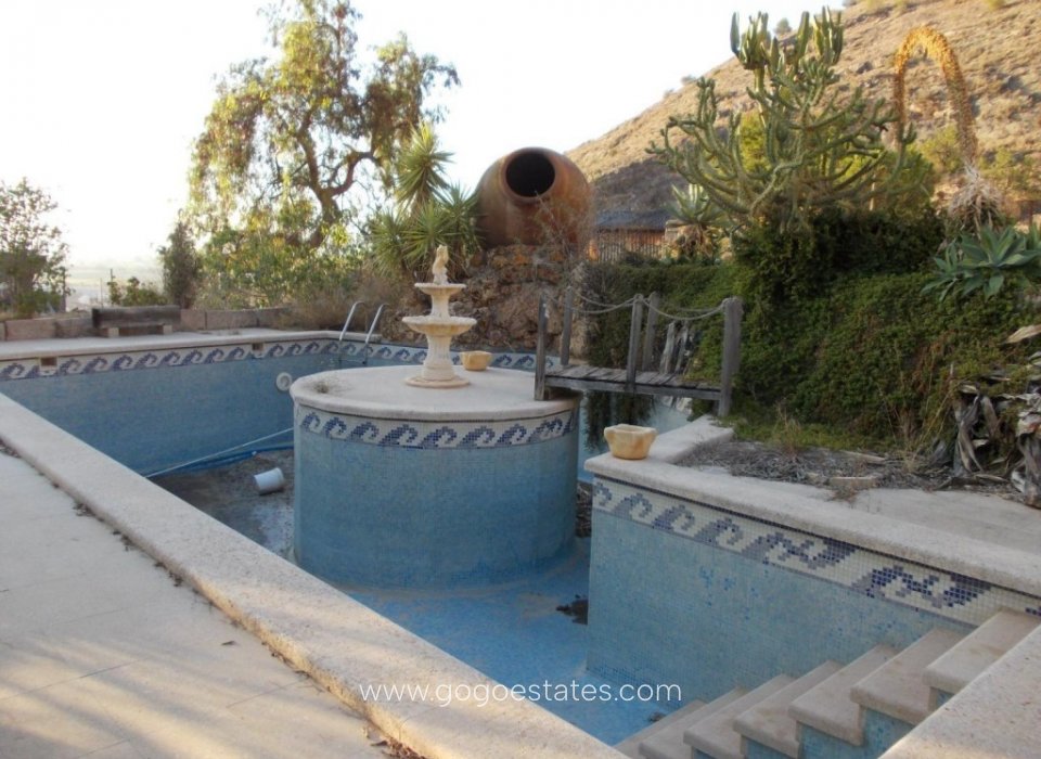 Wiederverkauf - Haus - Freistehende Villa - Orihuela - Orihuela Centro