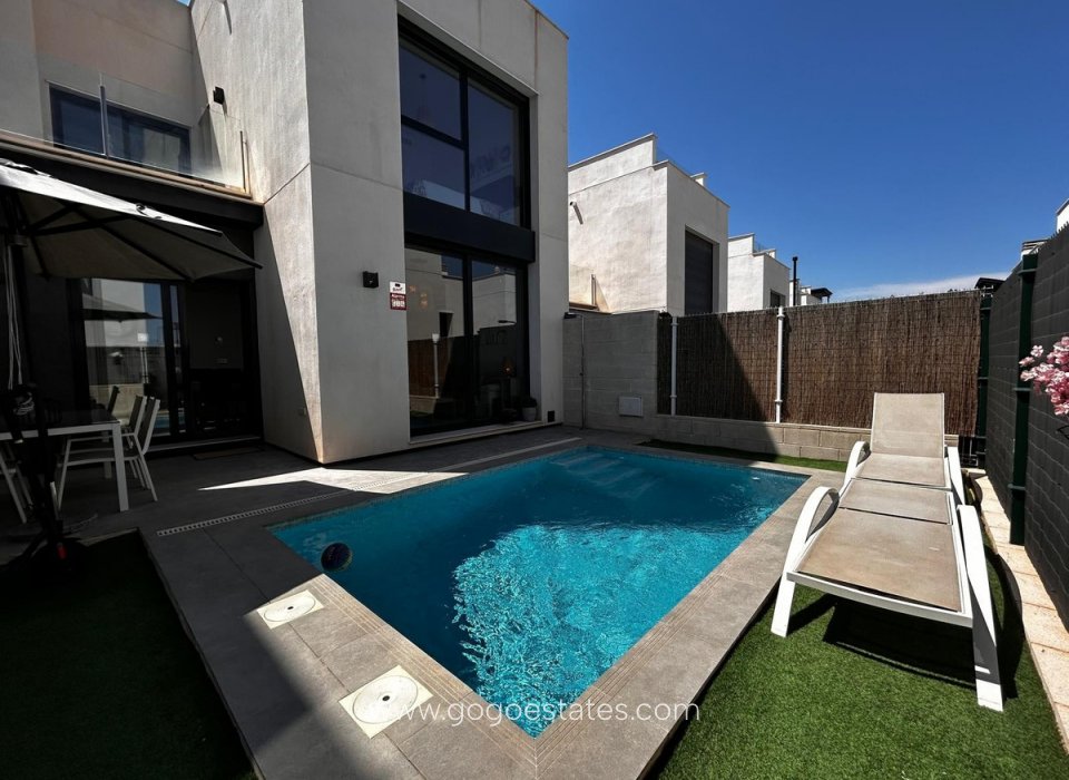 Wiederverkauf - Haus - Freistehende Villa - Orihuela - Orihuela Costa