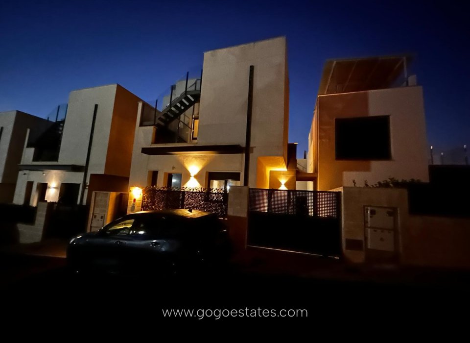 Wiederverkauf - Haus - Freistehende Villa - Orihuela - Orihuela Costa