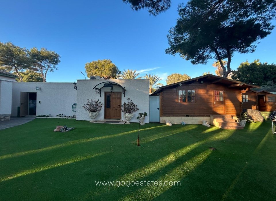 Wiederverkauf - Haus - Freistehende Villa - Orihuela - Orihuela Costa