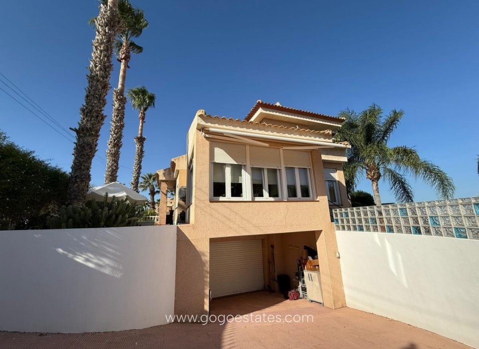 Wiederverkauf - Haus - Freistehende Villa - San Miguel De Salinas - San Miguel de Salinas Centro