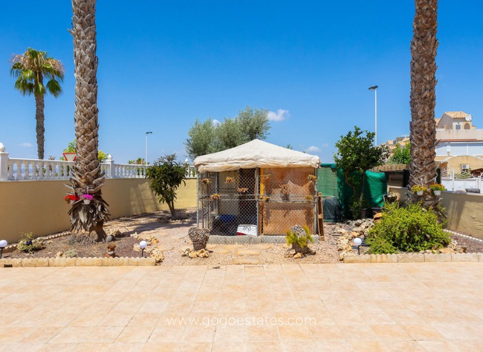 Wiederverkauf - Haus - Freistehende Villa - Torrevieja - LA SIESTA