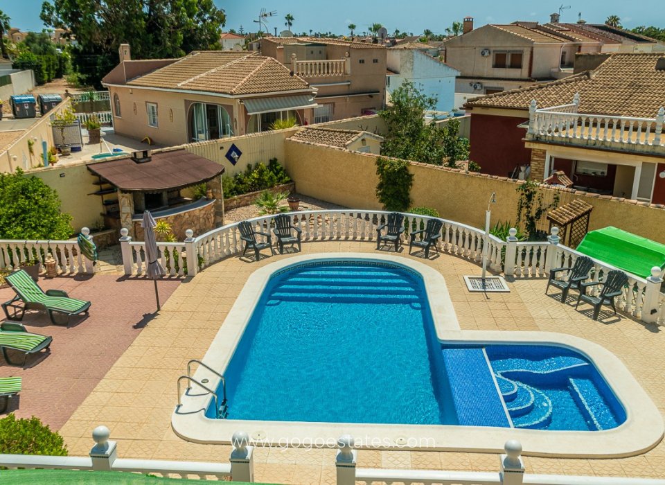 Wiederverkauf - Haus - Freistehende Villa - Torrevieja - LA SIESTA