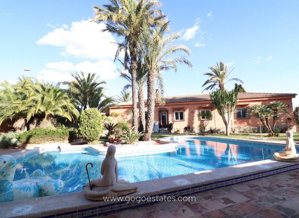 Wiederverkauf - Haus - Freistehende Villa - Torrevieja - Nueva Torrevieja