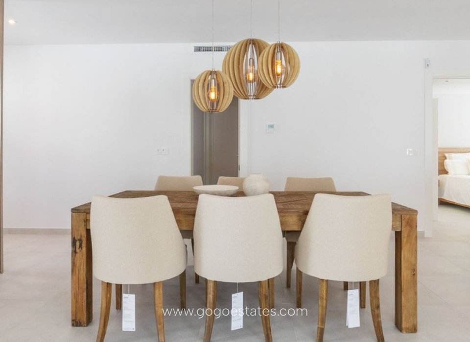 Wiederverkauf - Haus - Freistehende Villa - Torrevieja - Torrevieja Centro