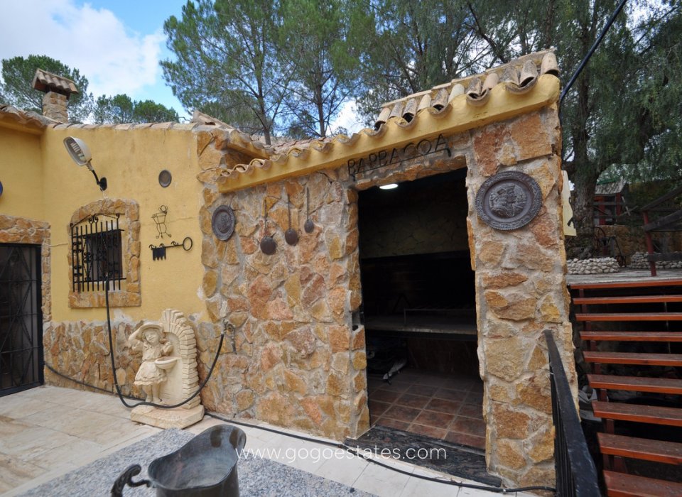 Wiederverkauf - Haus - Höhlenhaus - Pinoso - Pinoso Centro