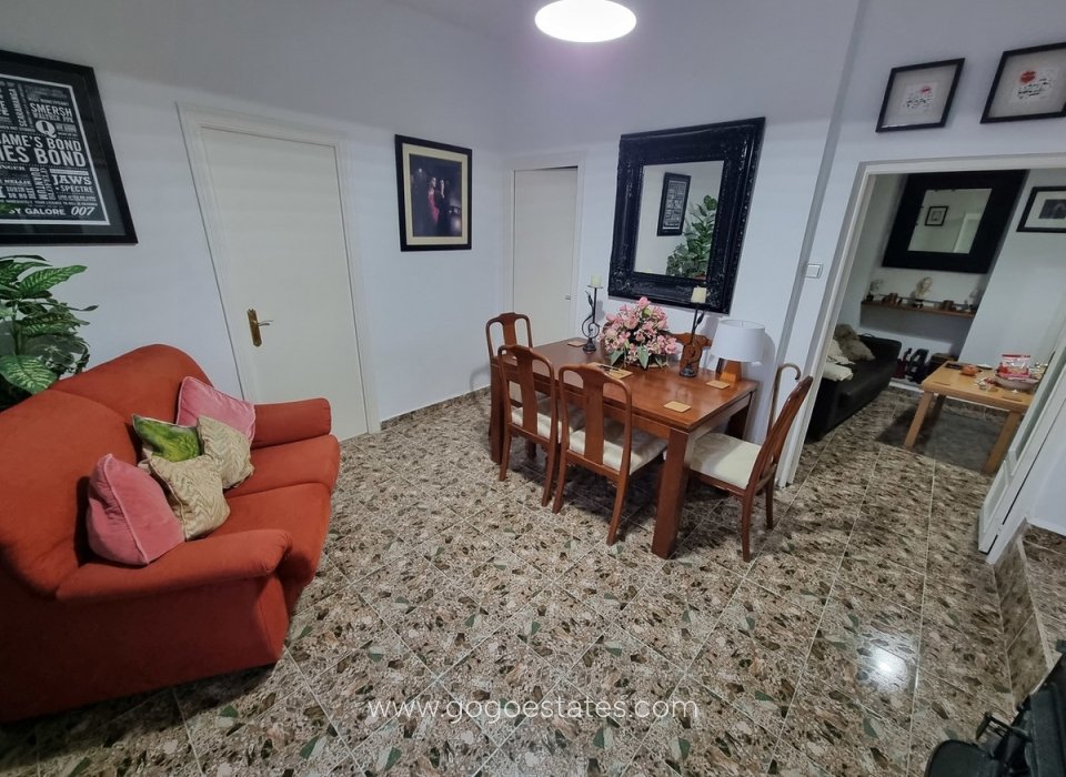 Wiederverkauf - Haus - Stadthaus - La Huelga