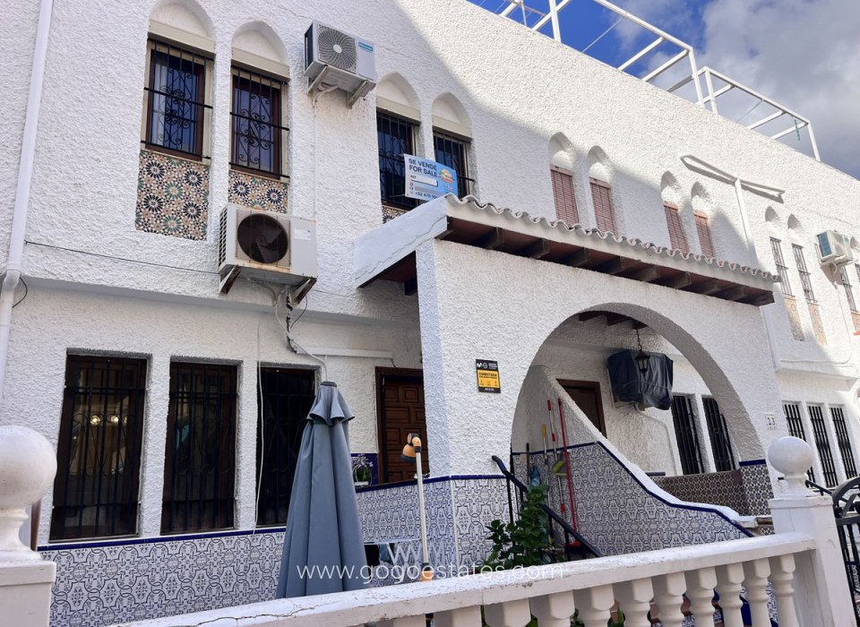 Wiederverkauf - Haus - Stadthaus - Torrevieja - La Mata