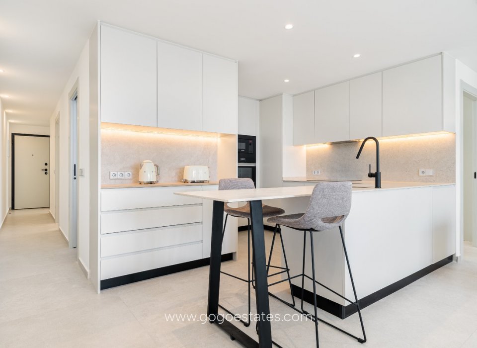 Wiederverkauf - Wohnung - Penthouse Maisonette - Torrevieja - Torrevieja Centro