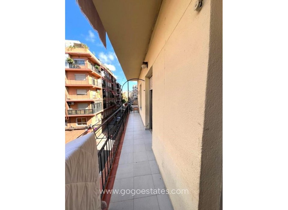 Wiederverkauf - Wohnung - Wohnung im mittleren Stock - Alicante - Alicante Centro