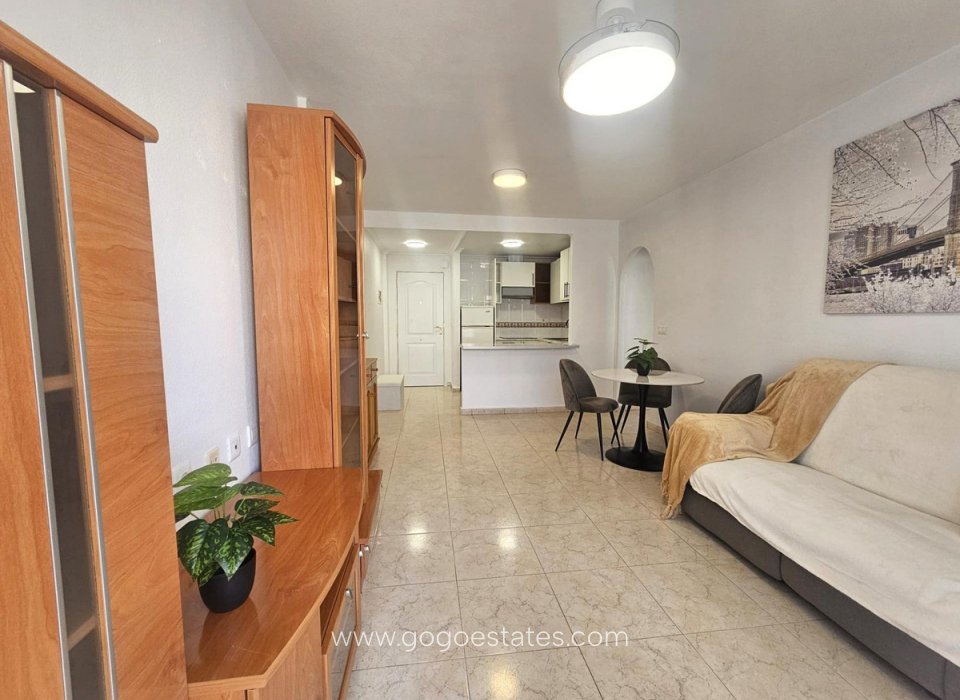 Wiederverkauf - Wohnung - Wohnung im mittleren Stock - Torrevieja - Aguas Nuevas