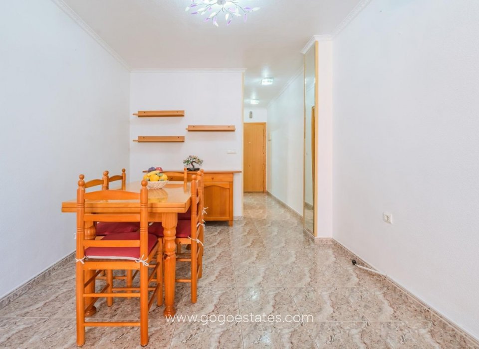 Wiederverkauf - Wohnung - Wohnung im mittleren Stock - Torrevieja - Playa del Cura
