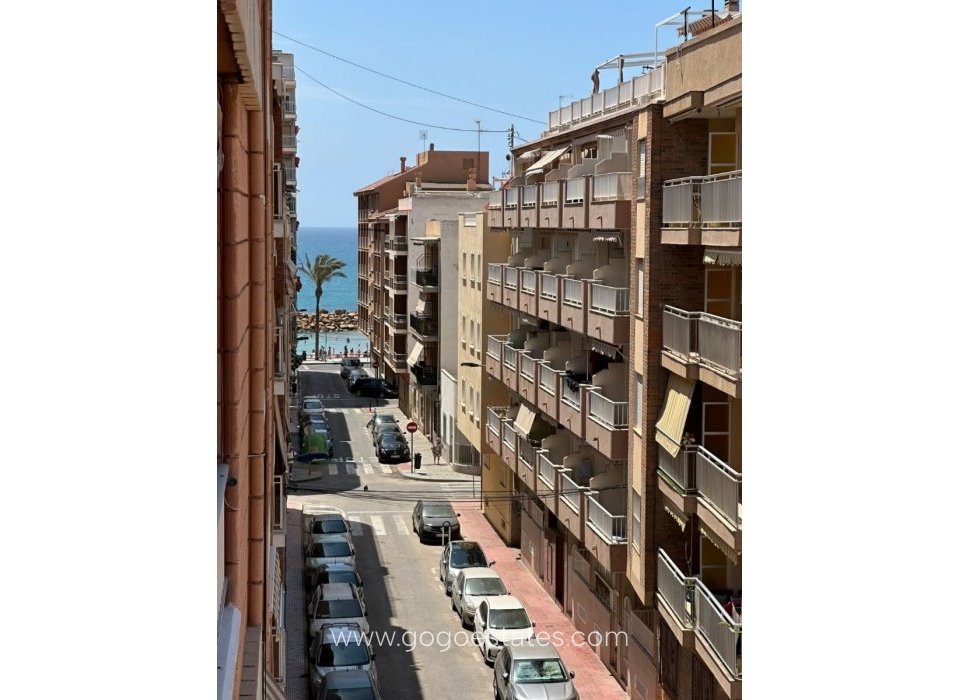 Wiederverkauf - Wohnung - Wohnung im mittleren Stock - Torrevieja - Playa del Cura