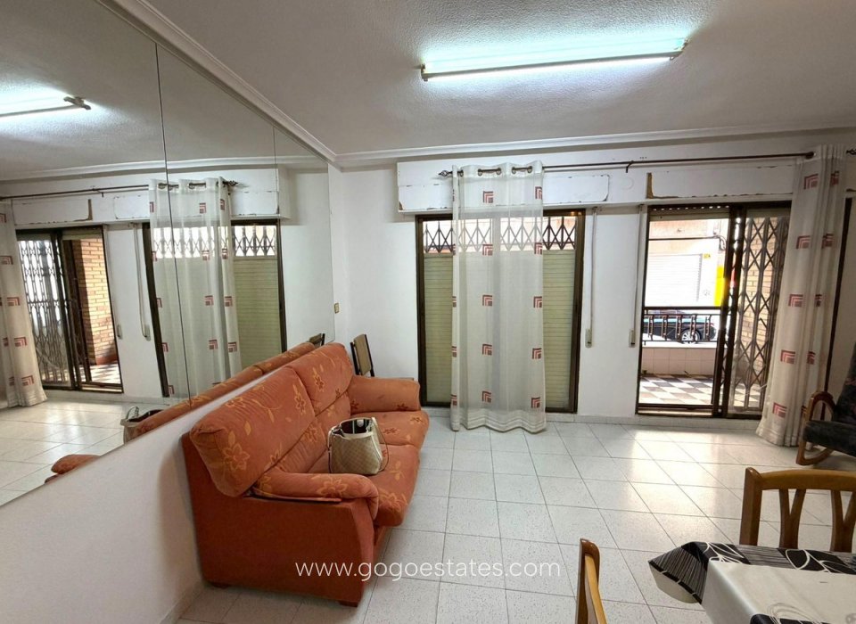 Wiederverkauf - Wohnung - Wohnung im mittleren Stock - Torrevieja - Playa del Cura