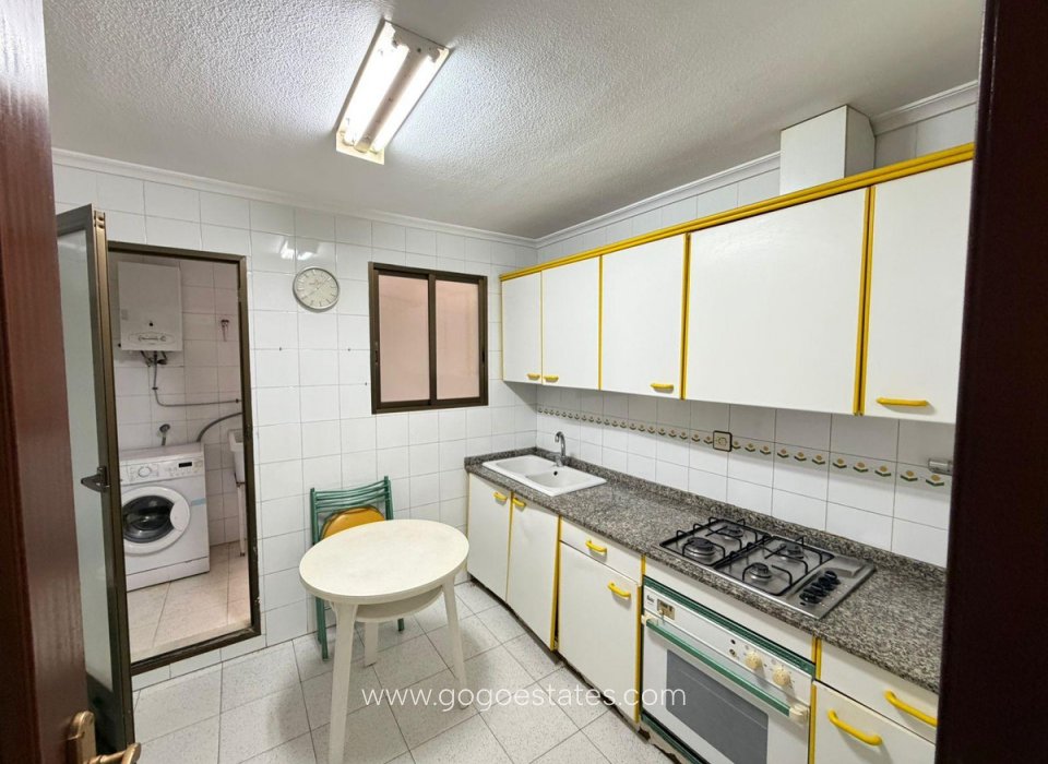 Wiederverkauf - Wohnung - Wohnung im mittleren Stock - Torrevieja - Playa del Cura