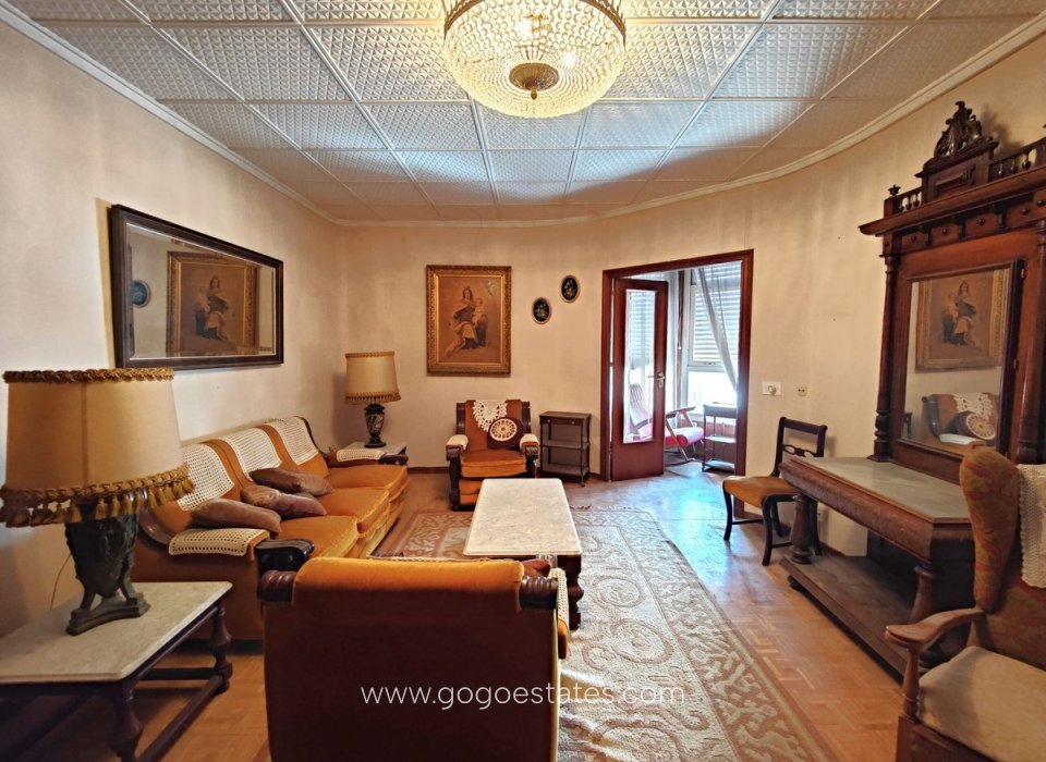 Wiederverkauf - Wohnung - Wohnung im mittleren Stock - Torrevieja - Torrevieja Centro