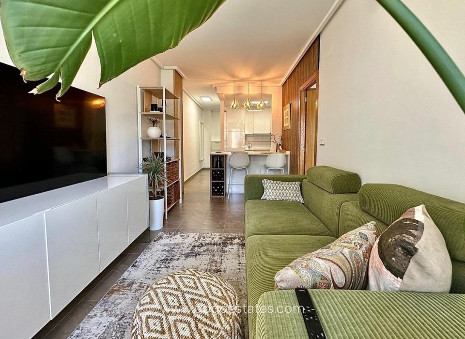 Wiederverkauf - Wohnung - Wohnung im mittleren Stock - Torrevieja - Torrevieja Centro