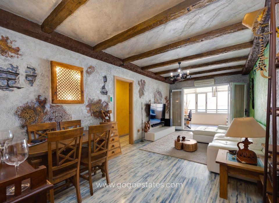 Wiederverkauf - Wohnung - Wohnung im mittleren Stock - Torrevieja - Torrevieja Centro