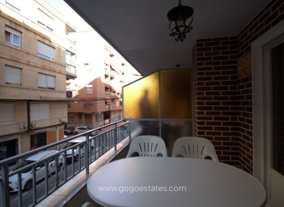 Wiederverkauf - Wohnung - Wohnung im mittleren Stock - Torrevieja - Torrevieja Centro