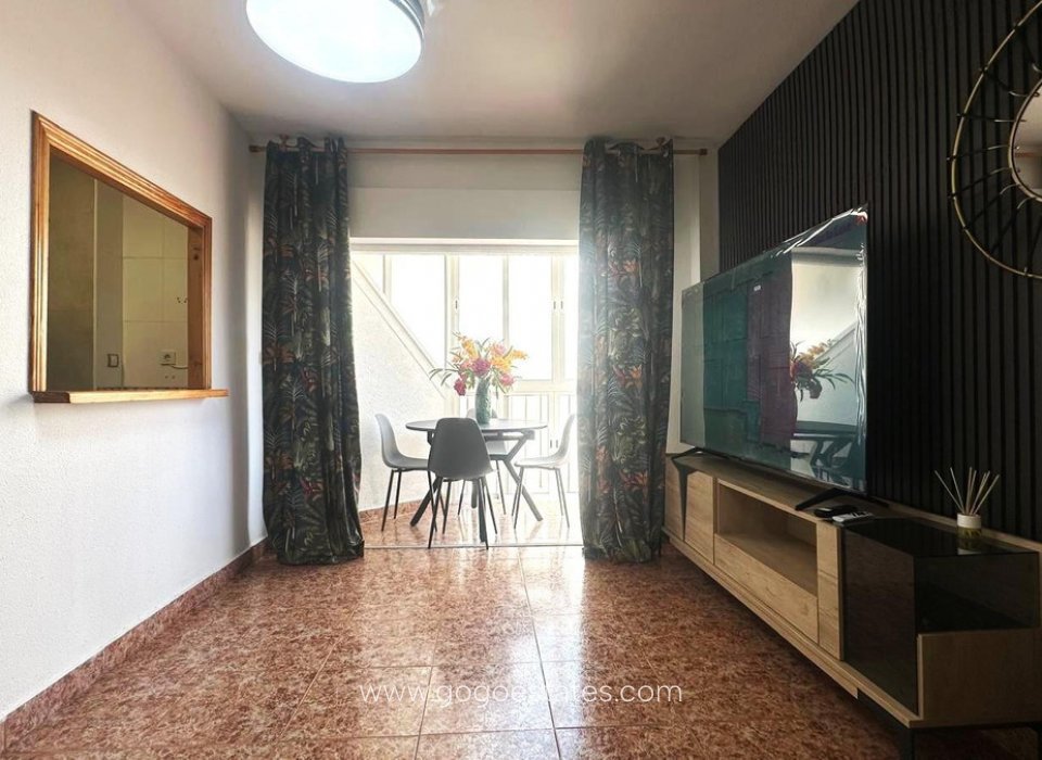 Wiederverkauf - Wohnung - Wohnung im mittleren Stock - Torrevieja - Torrevieja Centro