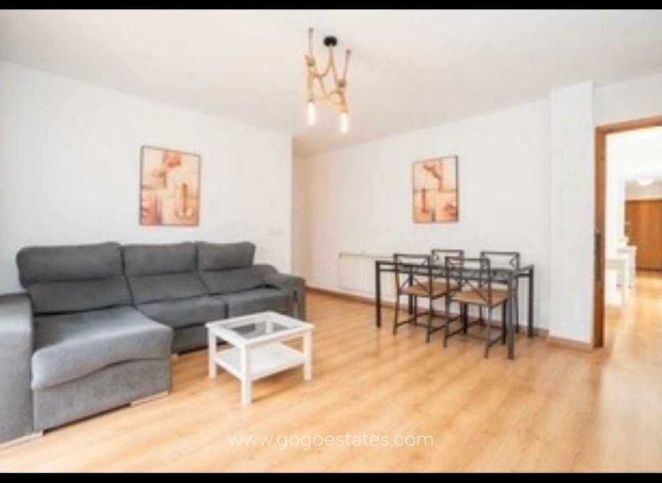 Wiederverkauf - Wohnung - Wohnung im mittleren Stock - Torrevieja - Torrevieja Centro