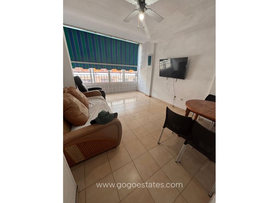 Wiederverkauf - Wohnung - Wohnung im mittleren Stock - Torrevieja - Torrevieja Centro